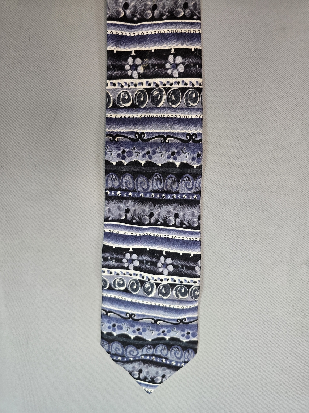 J. Garcia Blue and Black Patterned Silk Tie